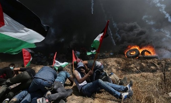 Israeli Forces Kill 2 More Palestinians near Border as Gaza Buries Dead