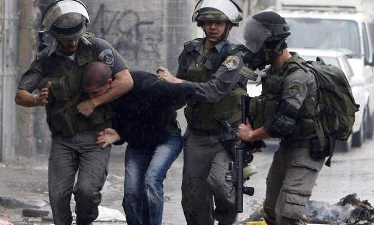 بازداشت شماری از فلسطینیان در حمله صهیونیستها به کرانه باختری