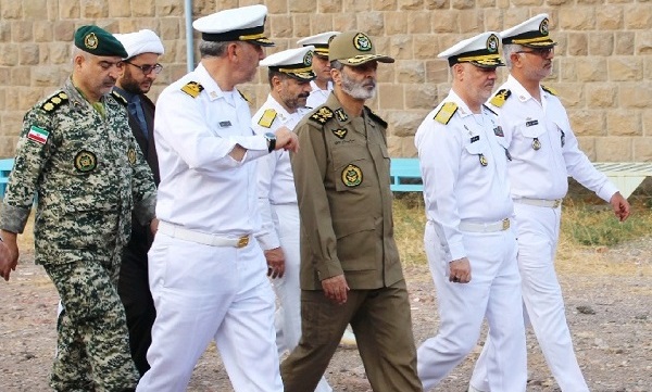 امیر سرلشکر موسوی از یگان‌های نیروی دریایی ارتش در منجیل بازدید کرد