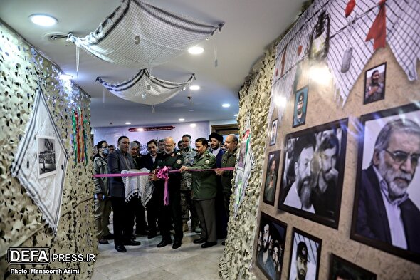 تصاویر/ افتتاح نمایشگاه دستاوردهای بنیاد حفظ آثار و نشر ارزش‌های دفاع مقدس در حوزه فضای مجازی