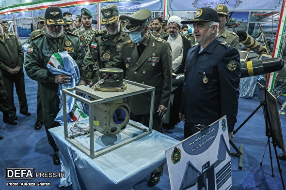 تصاویر/ بازدید فرمانده کل ارتش از نمایشگاه دستاوردهای جدید هوانیروز ارتش جمهوری اسلامی ایران