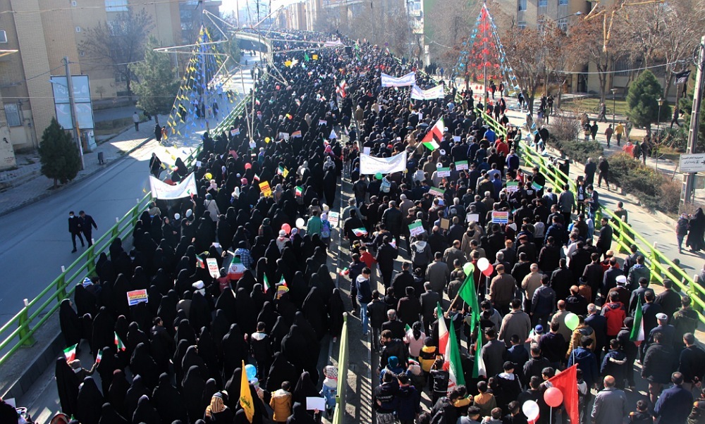 تصاویر/حضور حماسی مردم همدان در راهپیمایی ۲۲ بهمن