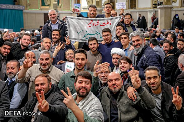 تصاویر/ دیدار جمعی از مردم آذربایجان شرقی با رهبر معظم انقلاب اسلامی