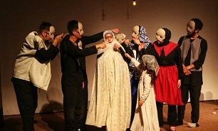 اجرای نمایش «مجلس پنبه‌زنی» در تالار شهید آوینی قم