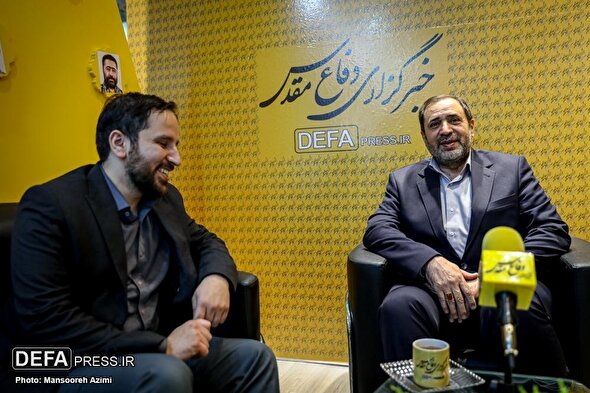 تصاویر/ مهمانان خبرگزاری دفاع مقدس در سومین روز از نمایشگاه رسانه‌های ایران