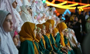 تصاویر/ اجرای سرود «عزیزم مهدی» در مسجد مقدس جمکران