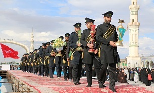 تصاویر/ خادمان مسجد جمکران در تب‌وتاب استقبال از شهدای گمنام